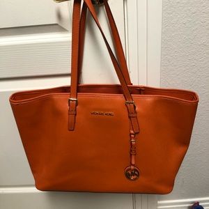 Michael Kors Jet Set Travel Tote